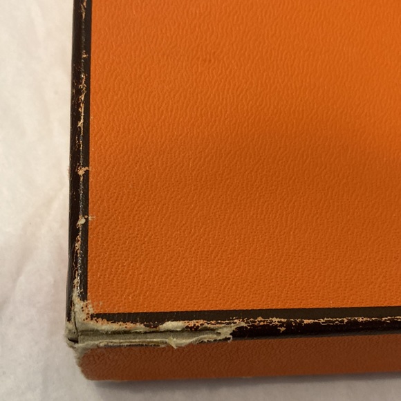 Hermes Classic Silk scarf - Picture 3 of 14